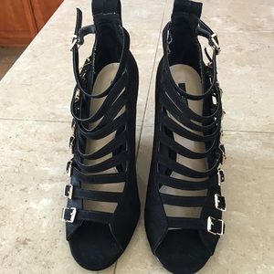 Black Buckled Wedges!!