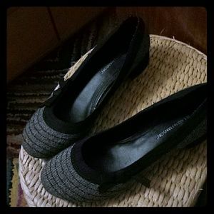 Hillard & Hanson heels