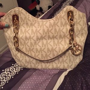 Michael Kors hand bag