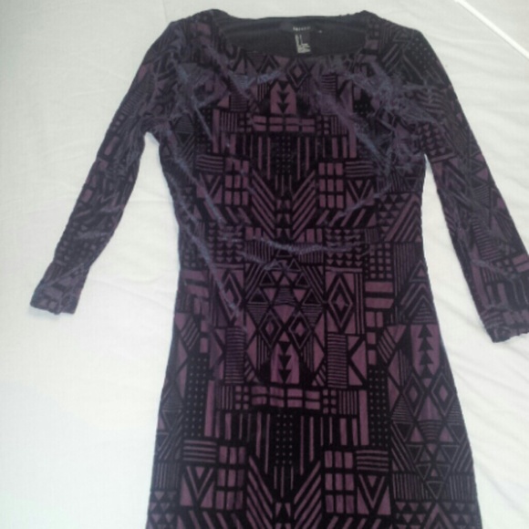 Forever 21 Black & maroon bodycon print dress