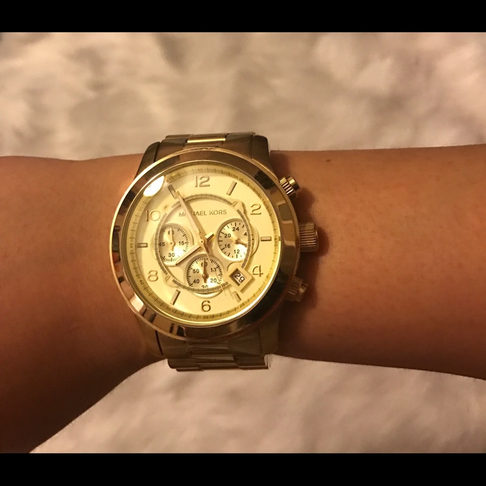 Michael Kors 'Oversized Runway' Gold-toned  Watch