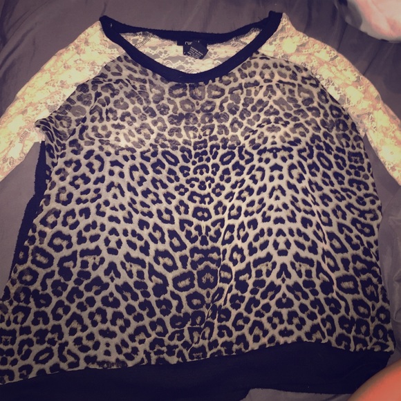RUE 21 lace leopard top