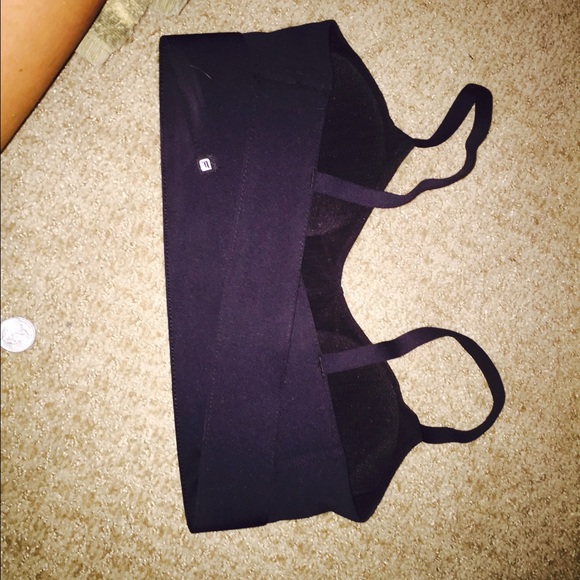 Padded wrap style sports bra - Picture 2 of 2