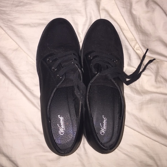 Low cut heeled shoes
