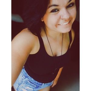 Meet your Posher, Shania