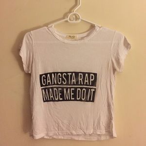 white t shirt.⚪️