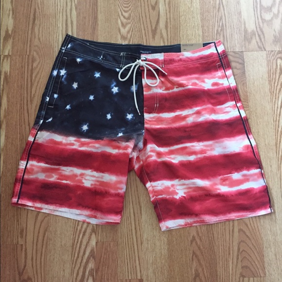 American Eagle Outfitters Other - American eagle MENS board shorts