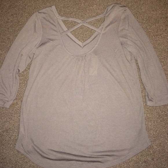 American Eagle Top - Picture 2 of 3