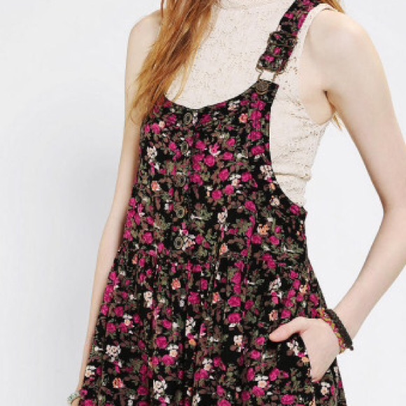 ❌SOLD❌Urban Outfitters Floral Overall Dress NWT