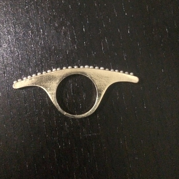Finger ring - Picture 2 of 3
