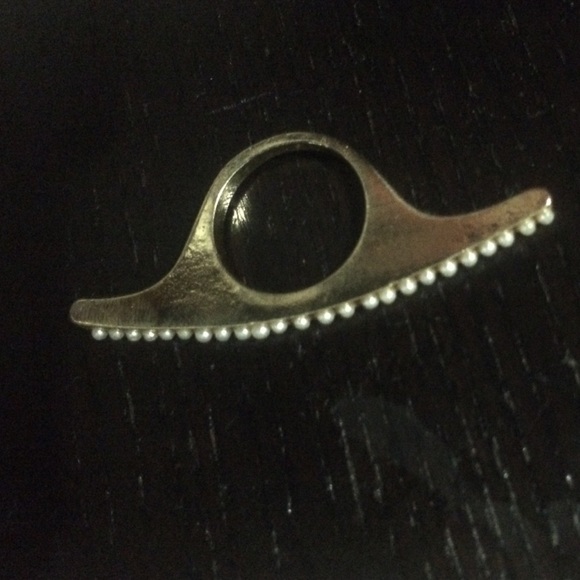 Finger ring - Picture 3 of 3