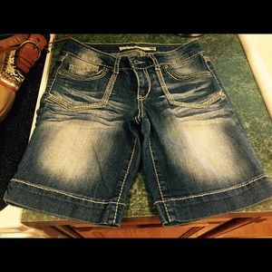 True Freedom Bermuda shorts