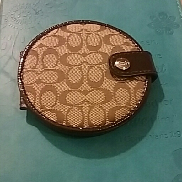 Authentic Coach Mirror