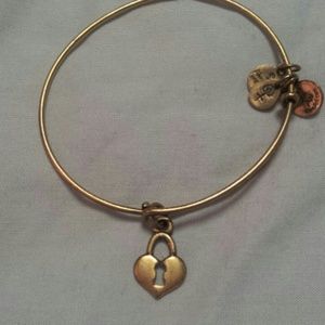 Alex&Ani Heart lock bangle gold