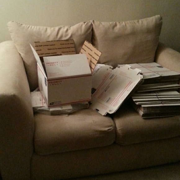 MY CLOSET DEETS! - Picture 3 of 4