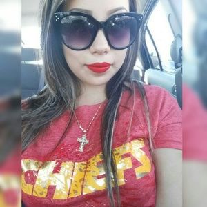 Meet your Posher, Ivonne