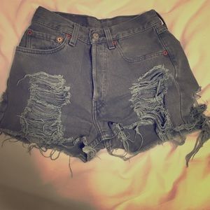 Vintage Levi shorts size 24 from brandy Melville