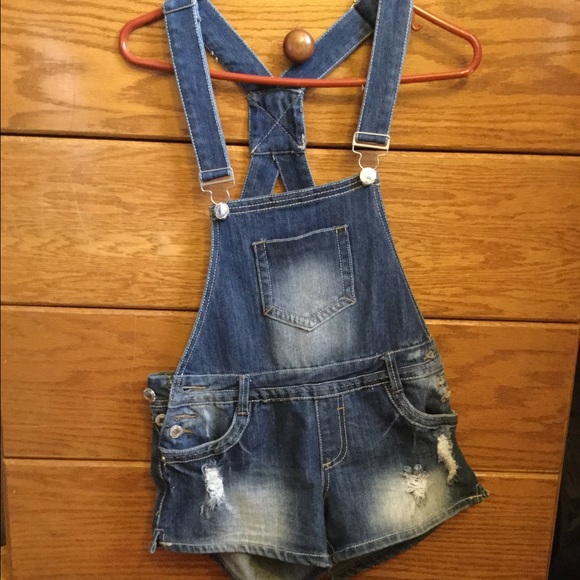 Almost Famous Denim shortalls