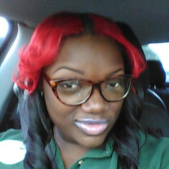 Meet your Posher, Neshia