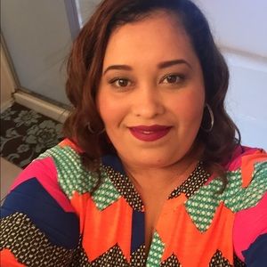 Meet your Posher, Corina