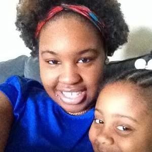 Meet your Posher, Shekelia