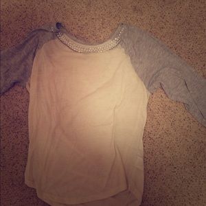 mid sleeves shirt with jewels