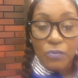 Meet your Posher, Denita