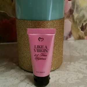 RESERVED FOR @DANIELLEROSET