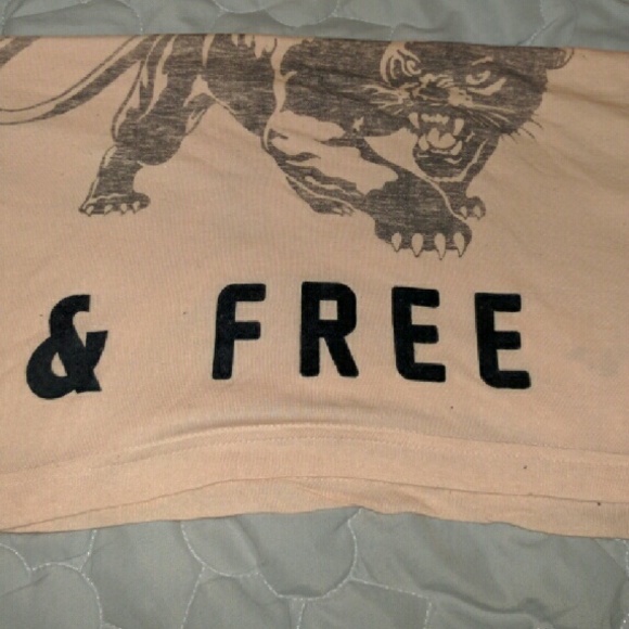 Express SUPER soft &comfy crop top - Picture 3 of 3