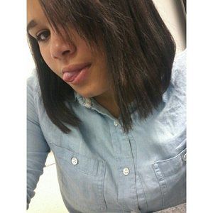 Meet your Posher, Ciara