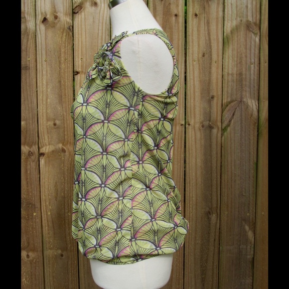 Cute and comfy top by Sweet Pea! - Picture 3 of 4