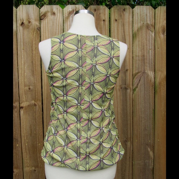 Cute and comfy top by Sweet Pea! - Picture 4 of 4