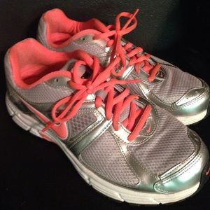 Nike Dart Women's Running Shoe