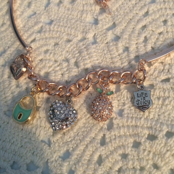 BUNDLED Juicy Couture Necklace - Picture 2 of 4