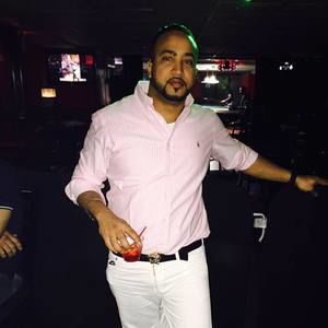 Meet your Posher, Carlos