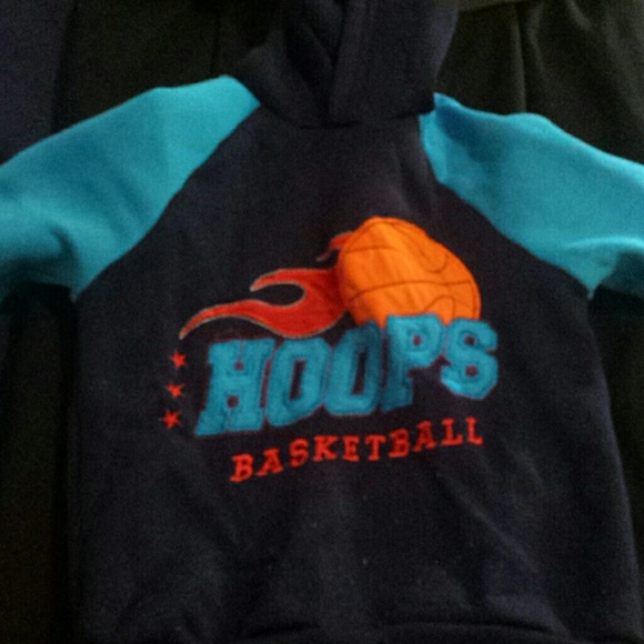 2 hoodie 1 button up 1 jean bundle - Picture 2 of 4