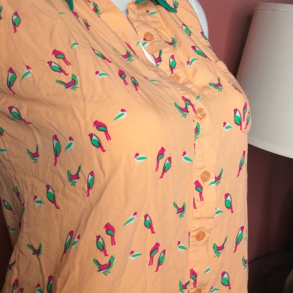 Sleeveless blouse - Picture 2 of 3