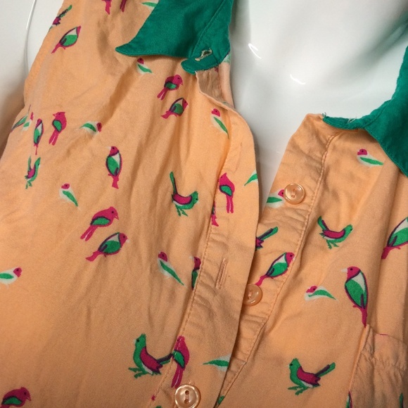 Sleeveless blouse - Picture 3 of 3