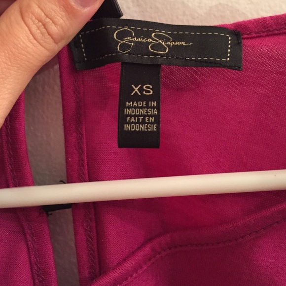 Fuchsia short sleeve with bows on back - Picture 2 of 3