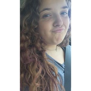 Meet your Posher, Ciara