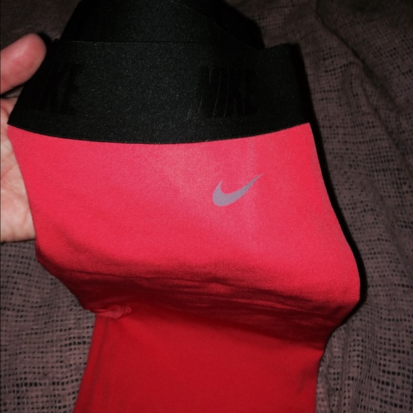 NIKE Dri Ft Compression - Picture 1 of 3