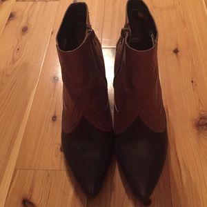 Reba Tan/Brown Boots