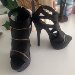 Brand new leather pumps