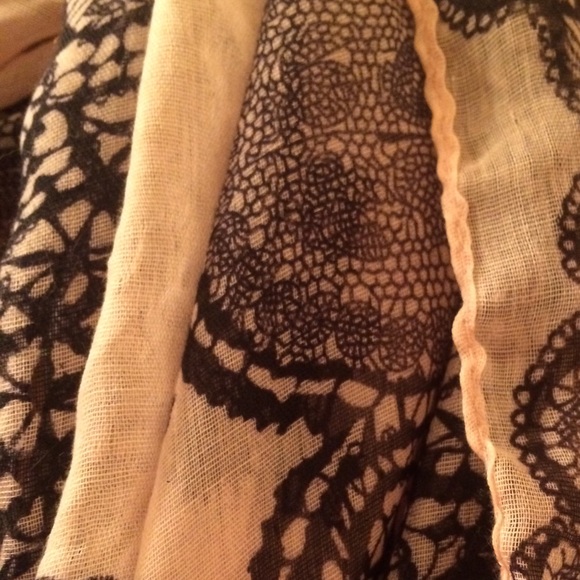 Infinity scarf - Picture 2 of 2