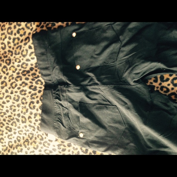 Capris - Picture 2 of 3