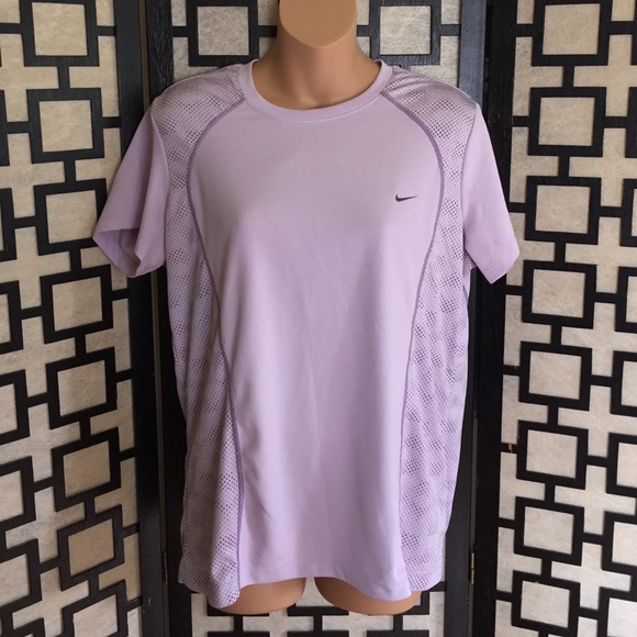 Nike Tops - Nike lavender performance top