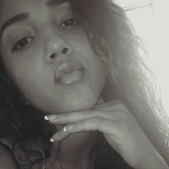 Meet your Posher, Melanie - Picture 1 of 1