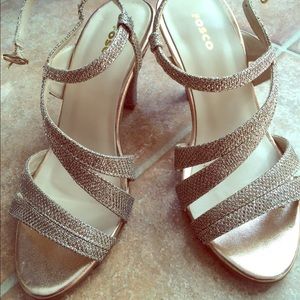 Dress Shoes Champaign Silver Mix size 5