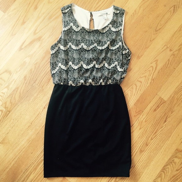 Black and white print dress