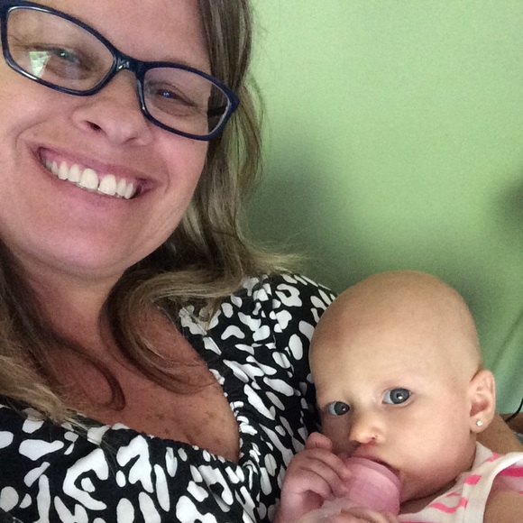 Meet your Posher, Debra - Picture 1 of 1